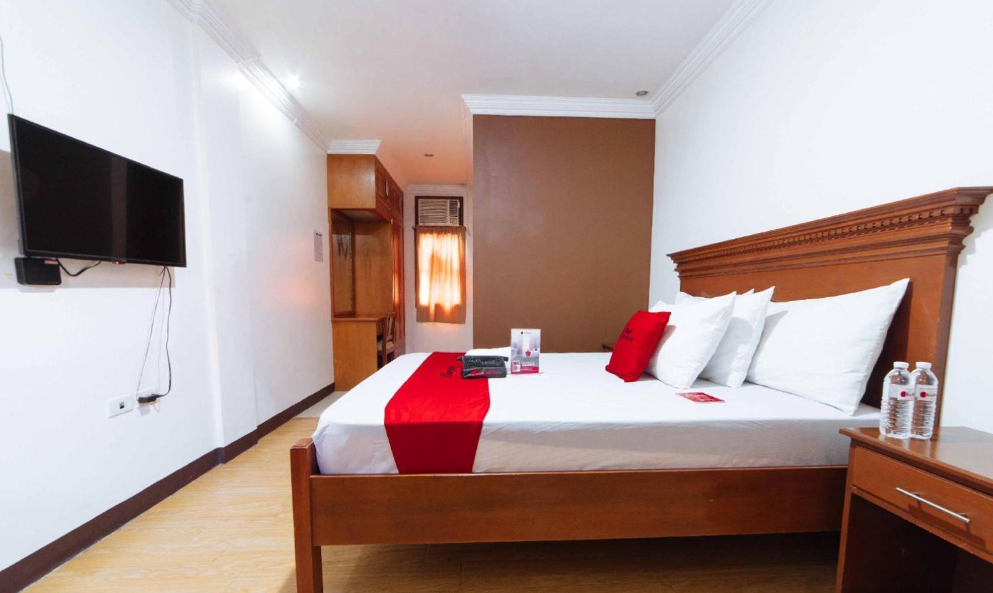 Reddoorz Plus @ Starhomes Olivianville Tarlac Kültér fotó