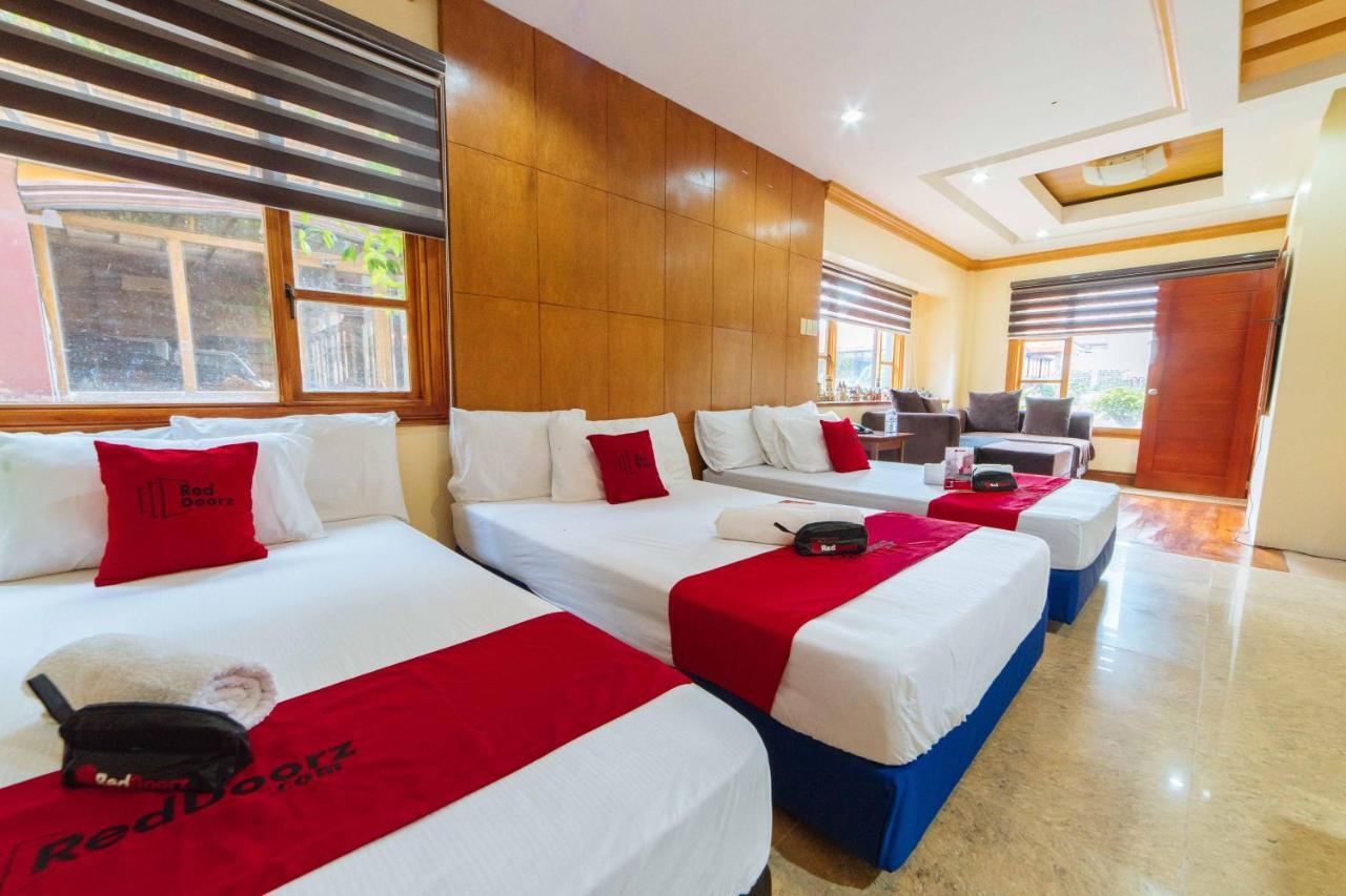 Reddoorz Plus @ Starhomes Olivianville Tarlac Kültér fotó