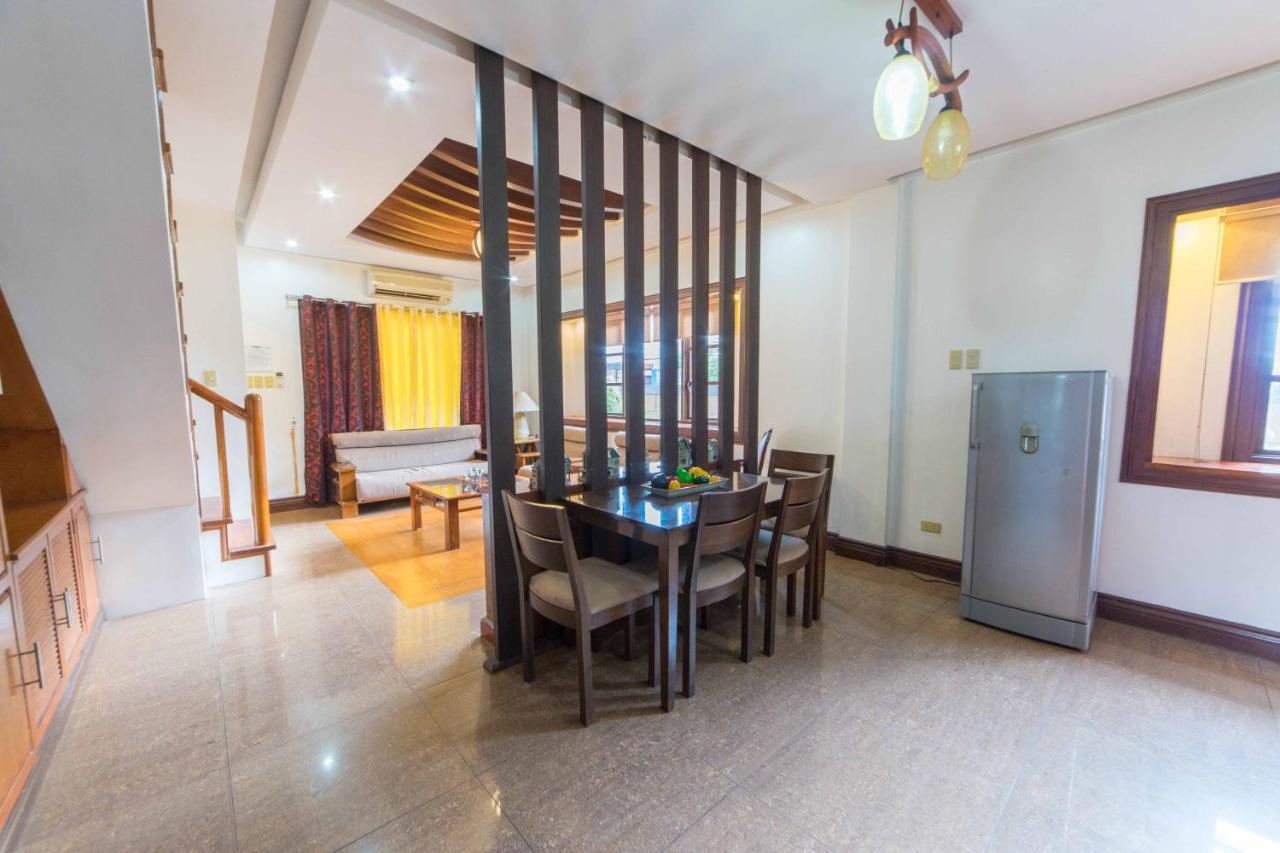 Reddoorz Plus @ Starhomes Olivianville Tarlac Kültér fotó